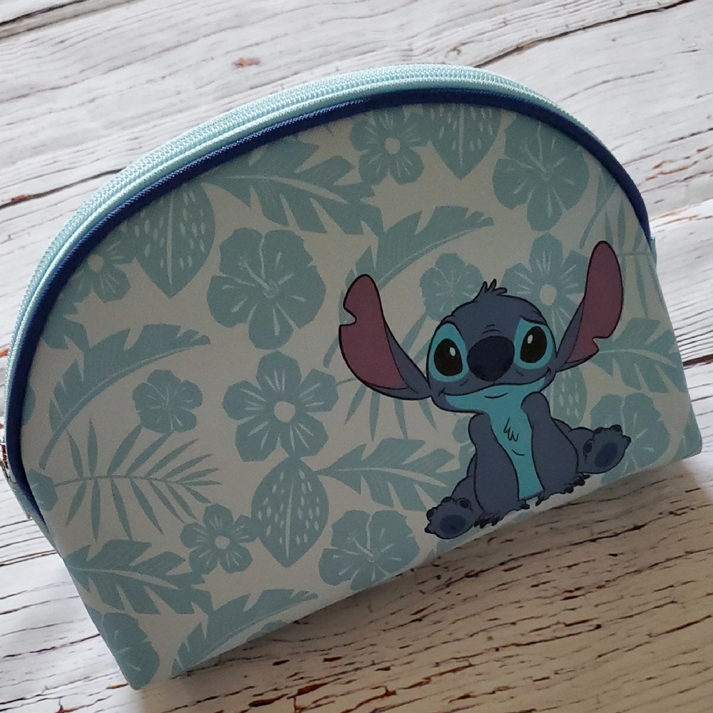 🆕️ DISNEY STITCH BLUE FLORAL MAKEUP BAG 💙🤍